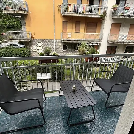 Desenzano - 2' To Station&lake - Pool, Wifi, Ac Appartamento