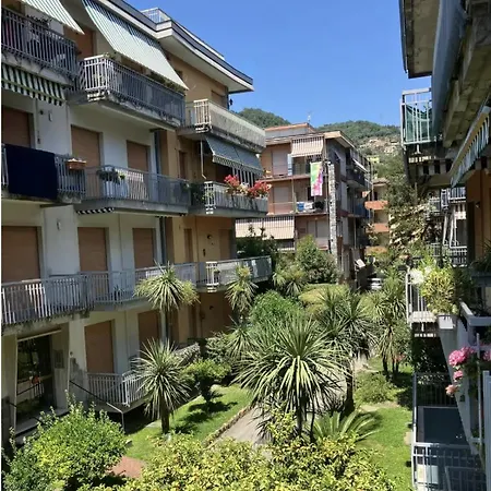 Desenzano - 2' To Station&lake - Pool, Wifi, Ac Appartamento